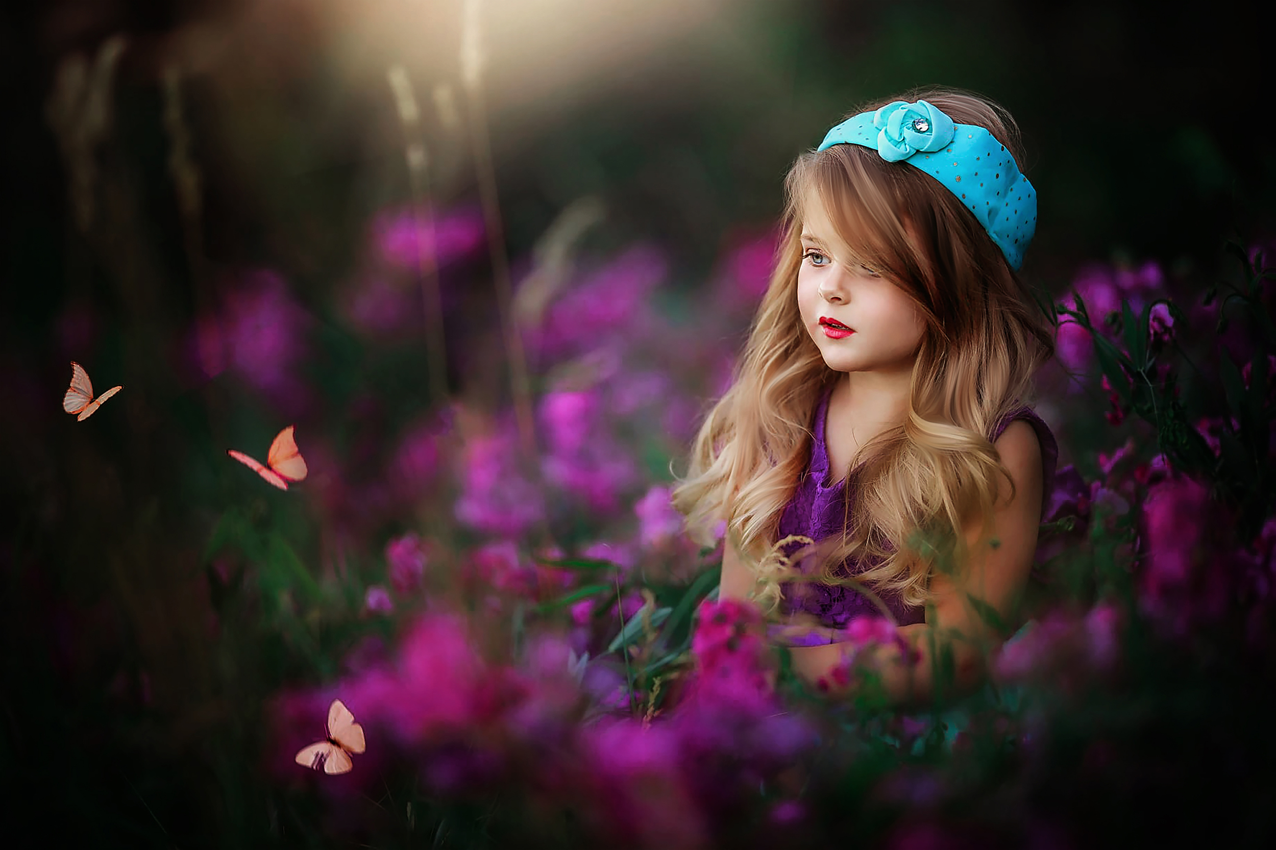 Dreamy and colorful child session amongst the beautiful Boulder, Colorado wildflowers.